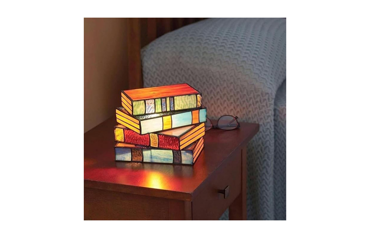 Color books over me 版权